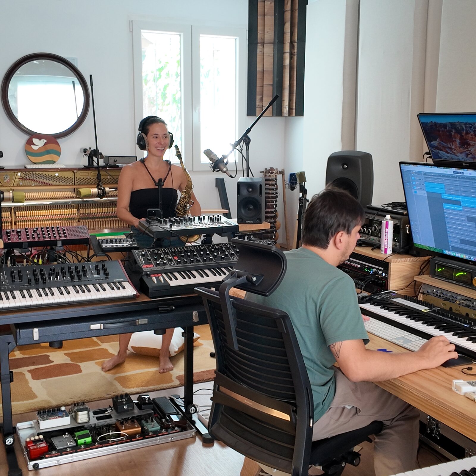 Carolina Araoz recording in the studio with Juan Torán